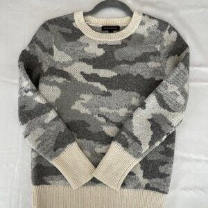 Banana Republic Sweater Gray Camo Size Small